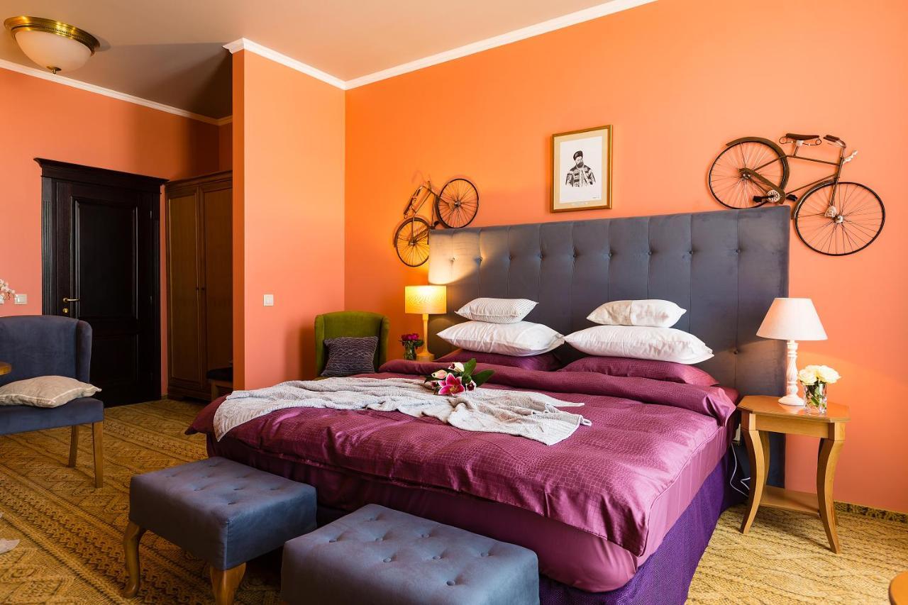 Country Spa Retreat سناجوف المظهر الخارجي الصورة A bedroom